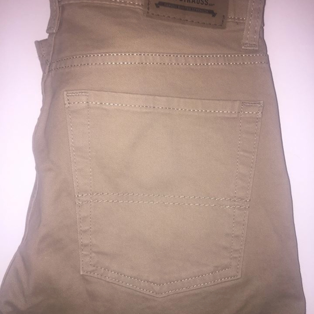 New Signature Levi's S26 Skinny Khakis